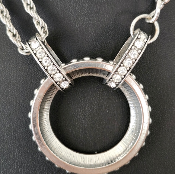 Paparazzi Razzle Dazzle Rhinestone Necklace Choker Length Lead-Free Nickle-Free - Picture 5 of 8